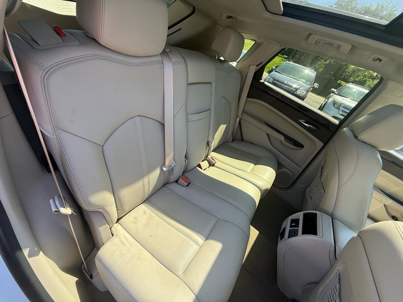 Used 2015 Cadillac SRX Luxury FWD image 19