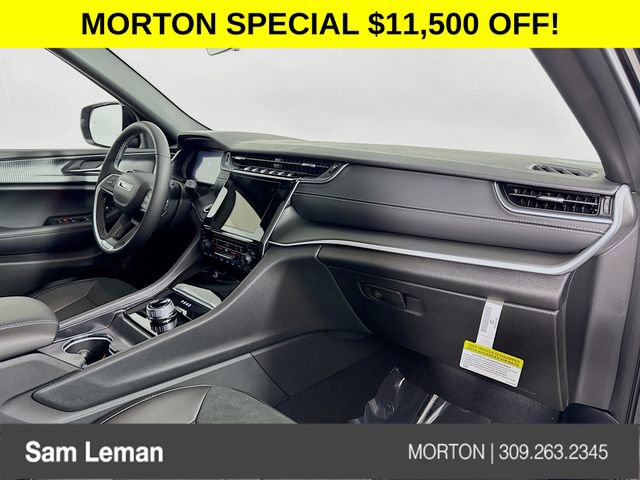 New 2025 Jeep Grand Cherokee L Altitude image 30