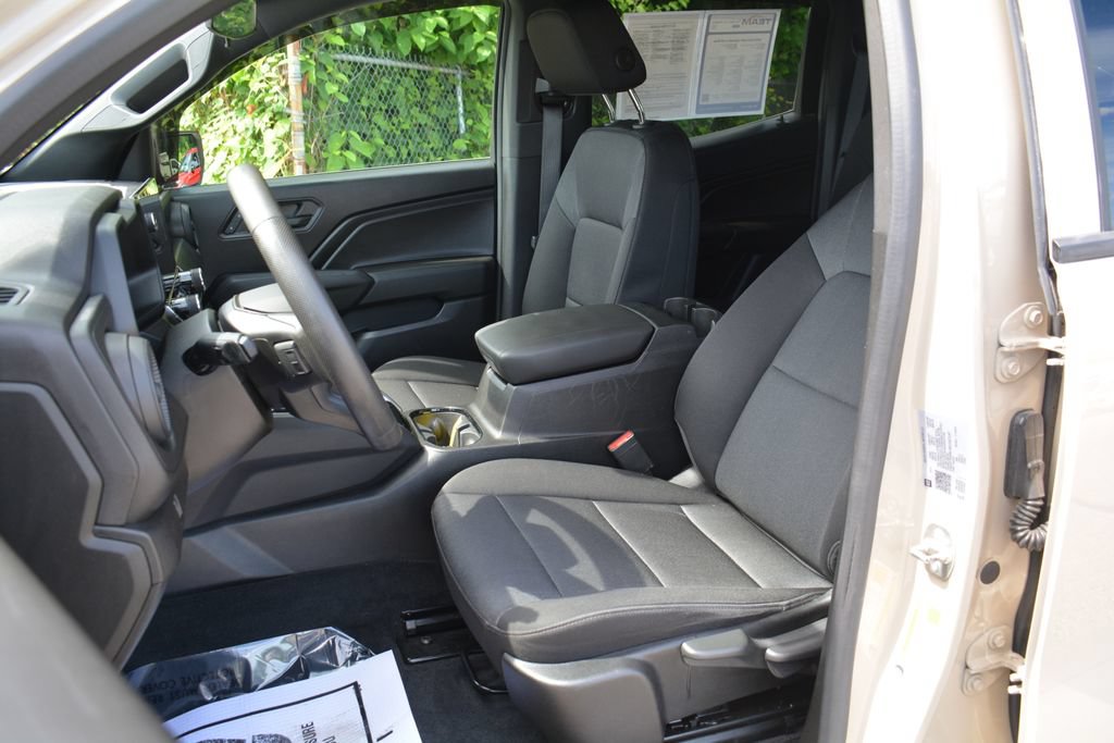 Used 2024 Chevrolet Colorado Trail Boss AWD/4WD image 9