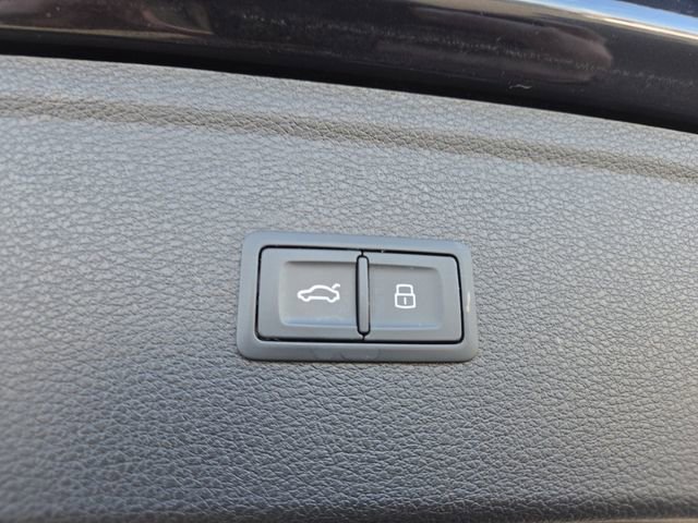 Used 2018 Audi Q5 2.0T Premium Plus w/ Premium Plus Package image 17