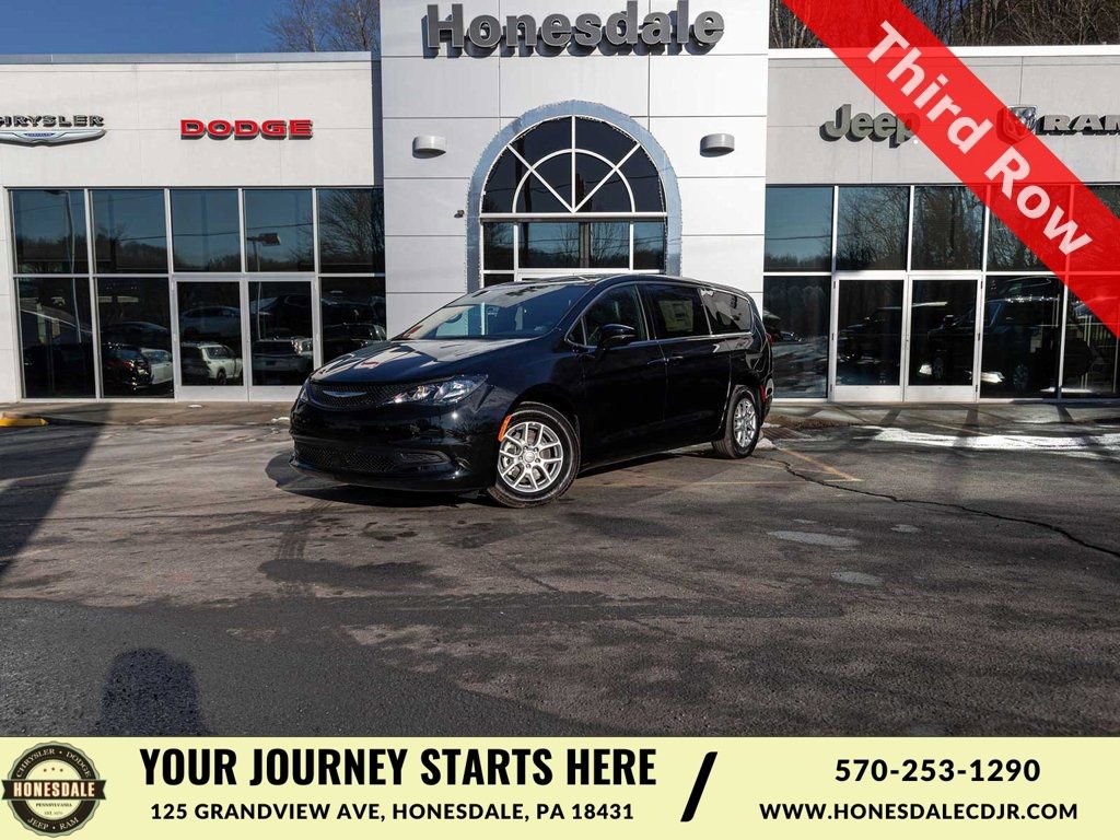 New 2026 Chrysler Voyager LX