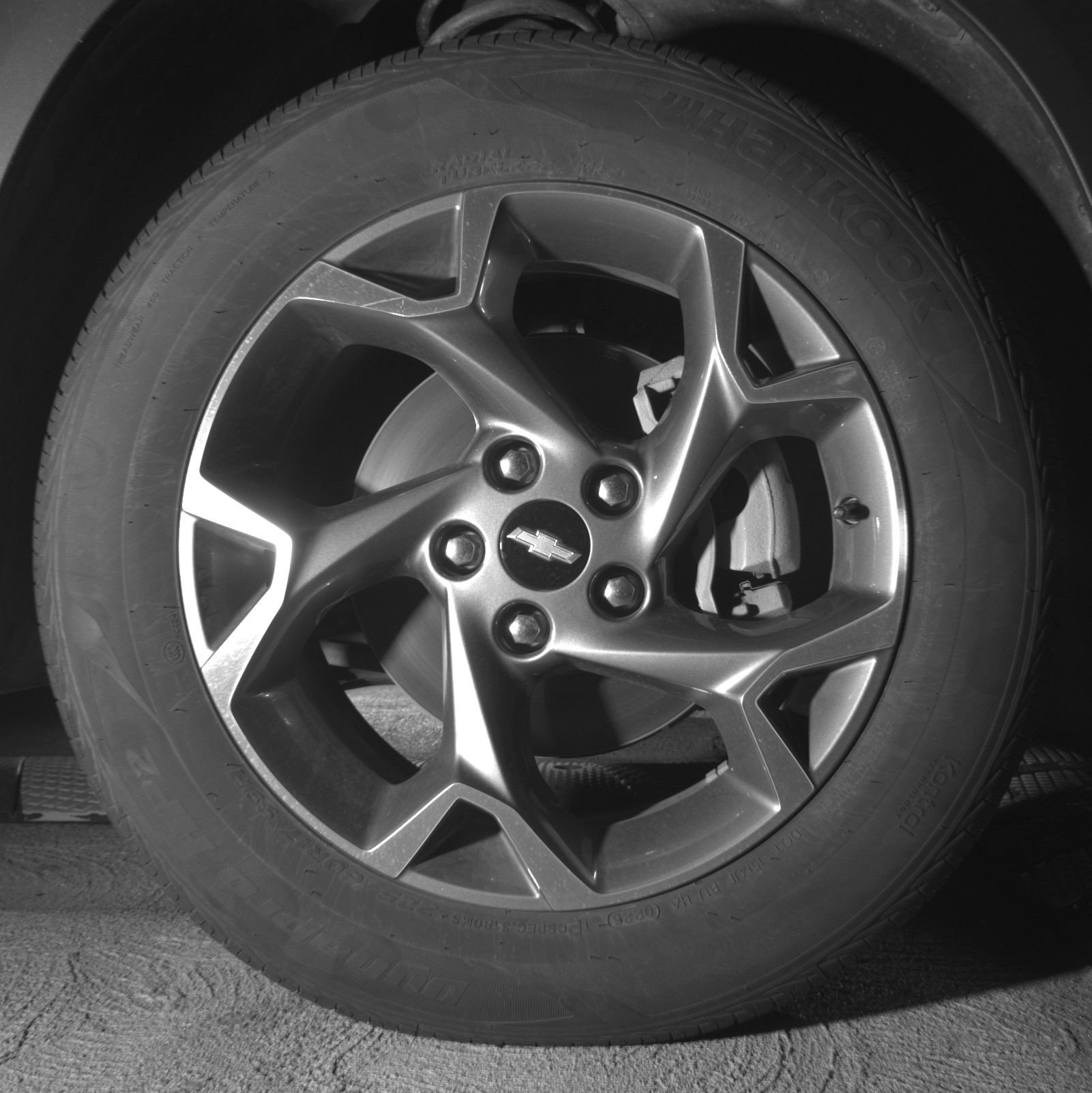 Used 2025 Chevrolet Trax LT FWD image 13