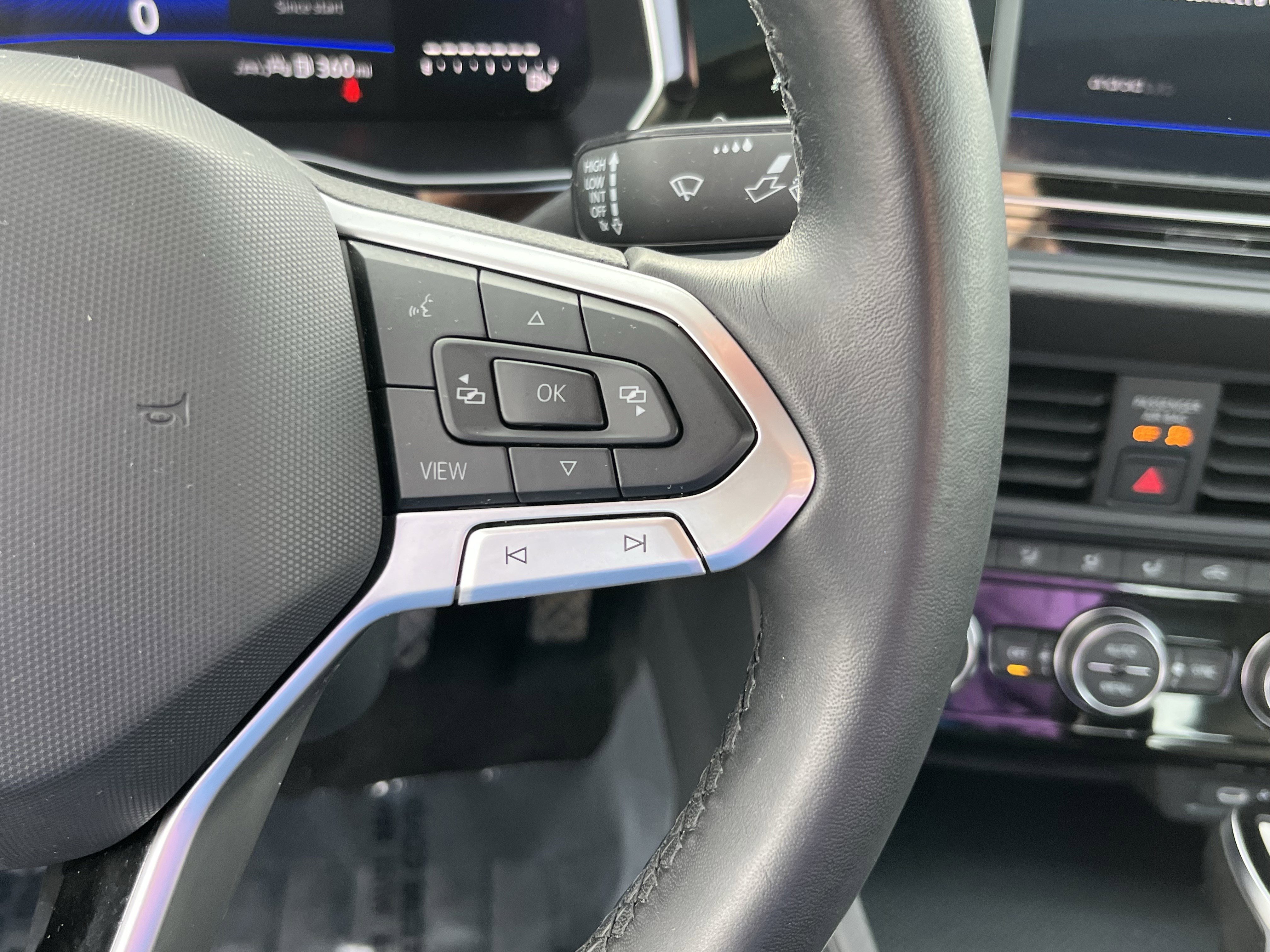 Used 2024 Volkswagen Jetta SE image 22