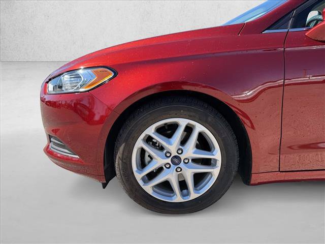 Used 2014 Ford Fusion SE FWD image 21