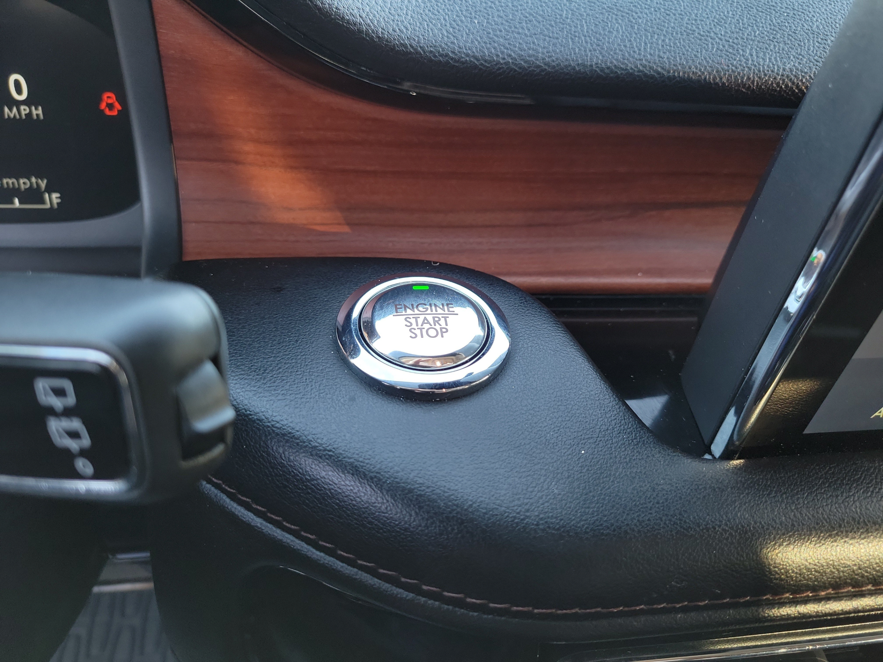 Used 2022 Lincoln Aviator Reserve w/ Equipment Group 201A AWD/4WD image 21