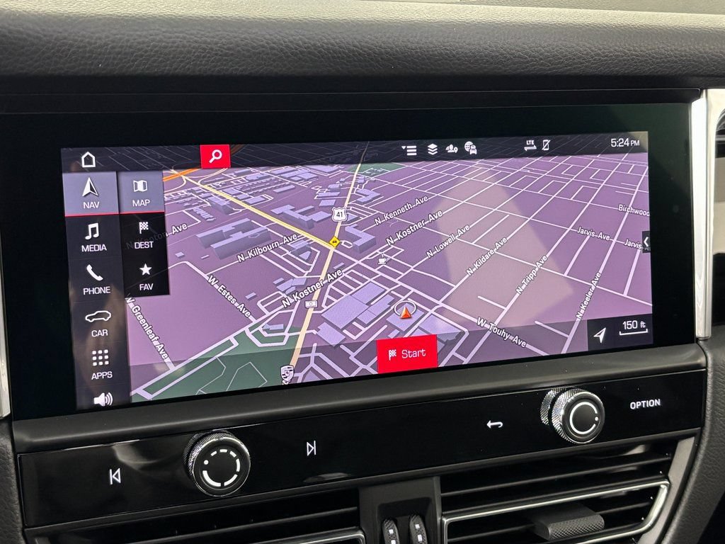 Certified 2026 Porsche Macan AWD/4WD image 27