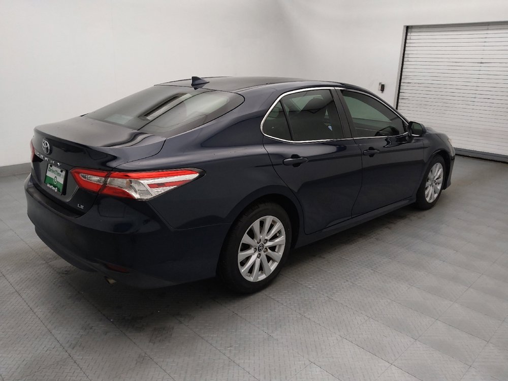 Used 2019 Toyota Camry LE image 10