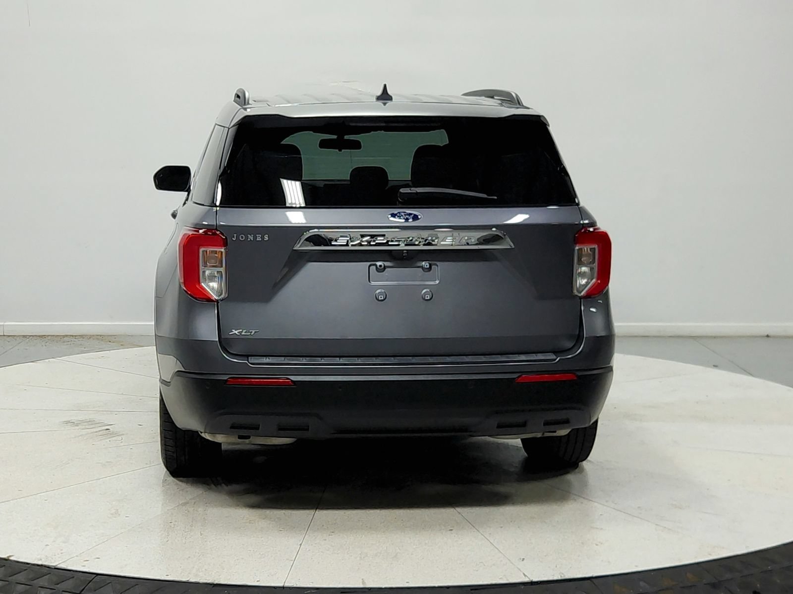 Used 2022 Ford Explorer XLT RWD image 7
