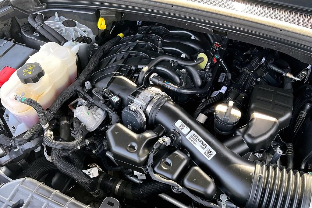 Used 2023 Jeep Grand Cherokee Limited image 34