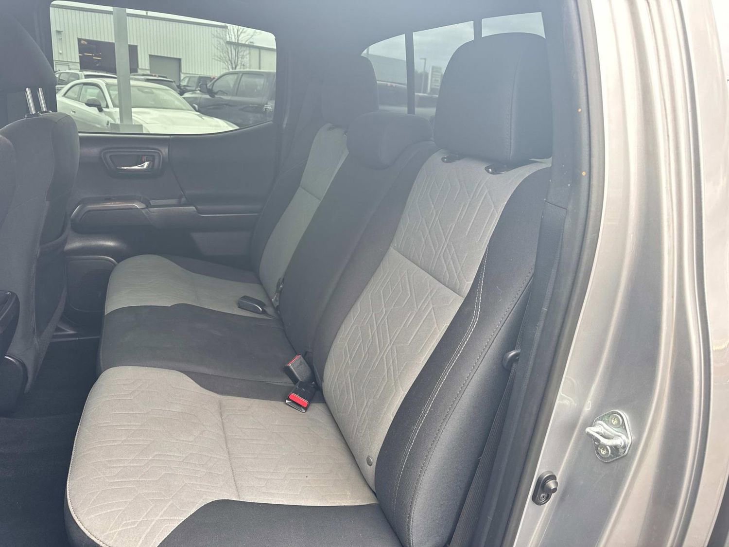 Used 2021 Toyota Tacoma TRD Off-Road w/ Technology Package image 15