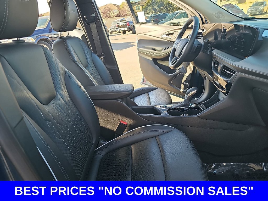 Used 2024 Buick Encore GX Avenir w/ Avenir Convenience Package FWD image 10