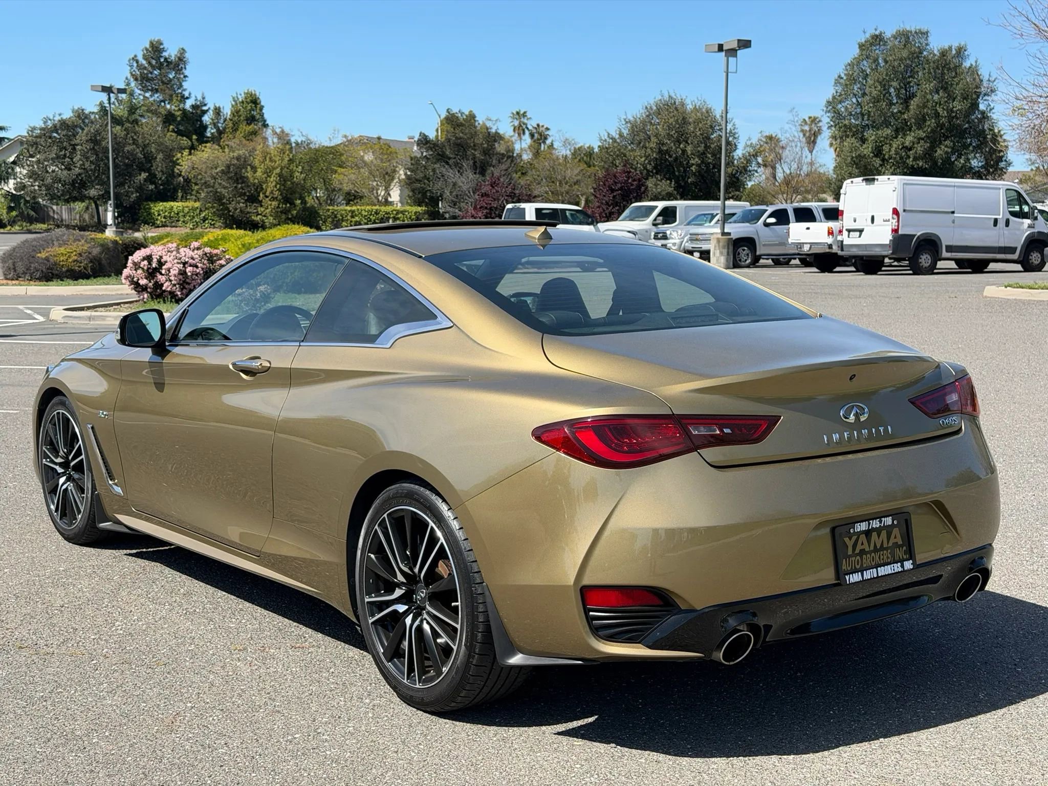 Used 2018 INFINITI Q60 3.0t Sport w/ Sensory Package 3.0T Sport image 3