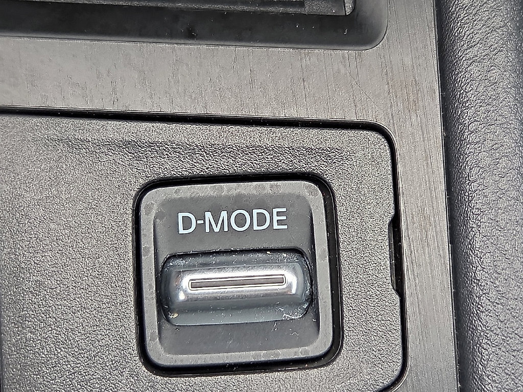 Used 2025 Nissan Kicks S FWD image 22
