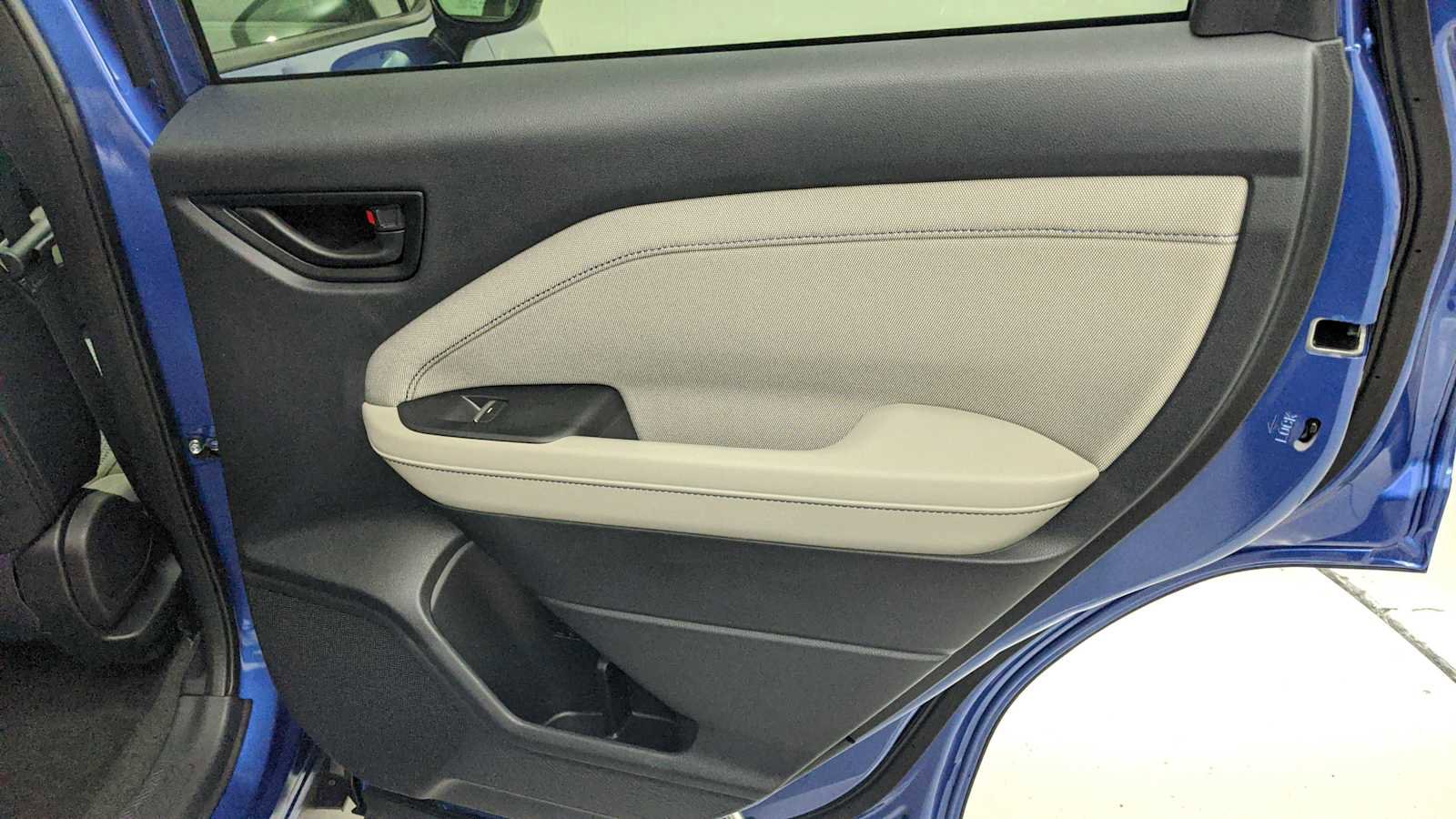 New 2026 Subaru Forester Premium image 32