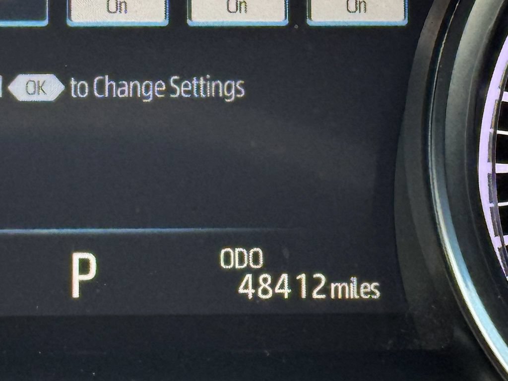 Used 2018 Toyota Camry XLE FWD image 25