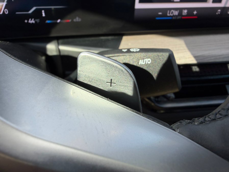 Used 2025 BMW 330i xDrive Sedan image 31