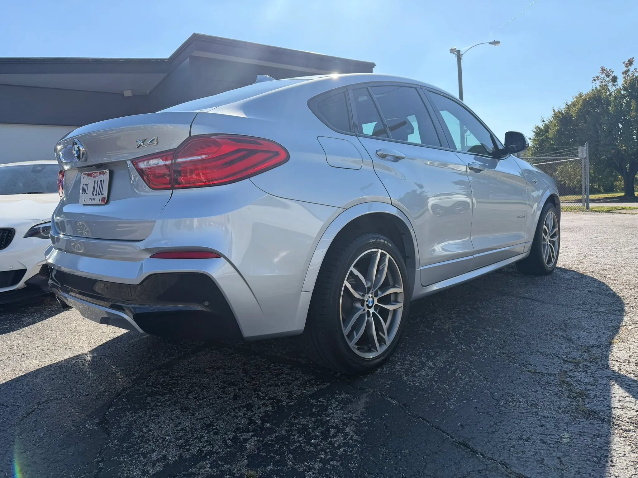 Used 2017 BMW X4 xDrive28i w/ Premium Package Enhanced AWD/4WD image 9