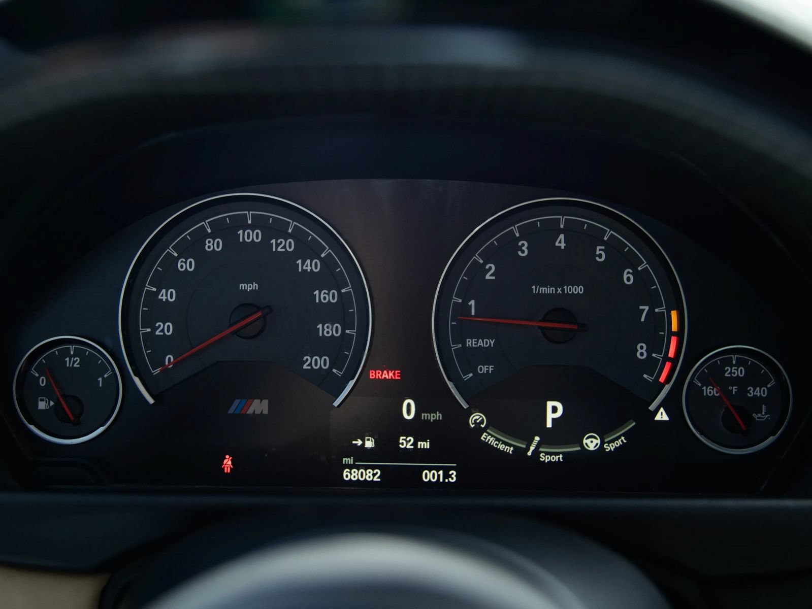 Used 2015 BMW M4 Coupe w/ Executive Package RWD image 33