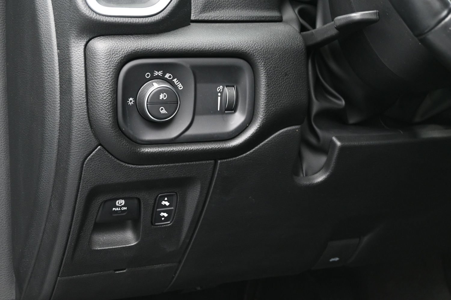 Used 2023 RAM 1500 Big Horn AWD/4WD image 23