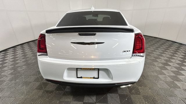 Used 2021 Chrysler 300 Touring w/ Sport Appearance Package RWD image 3