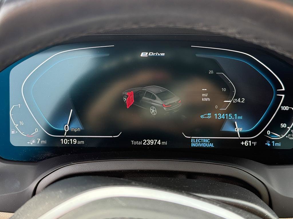 Used 2022 BMW 330e xDrive w/ M Sport Package image 14