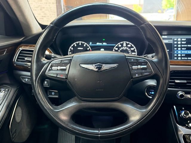 Used 2018 Genesis G90 5.0 Ultimate RWD image 16