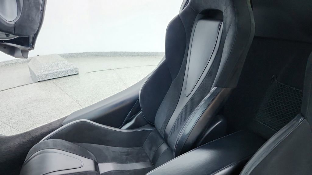 Used 2020 McLaren 720S Performance image 17