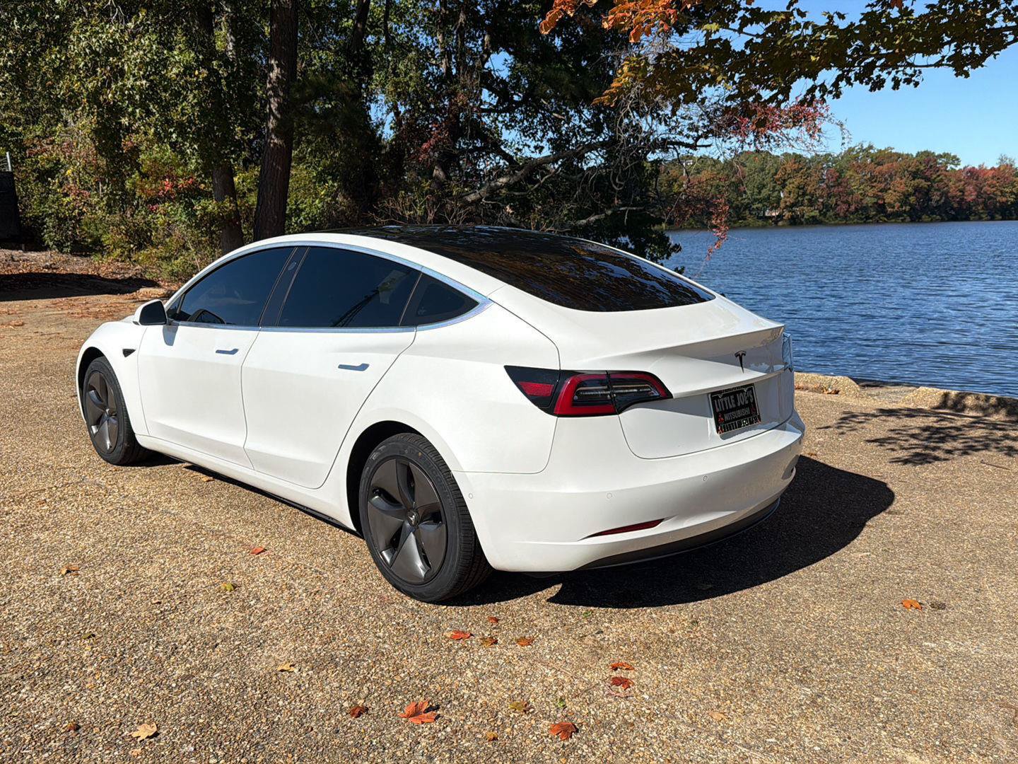 Used 2018 Tesla Model 3 Long Range RWD image 13