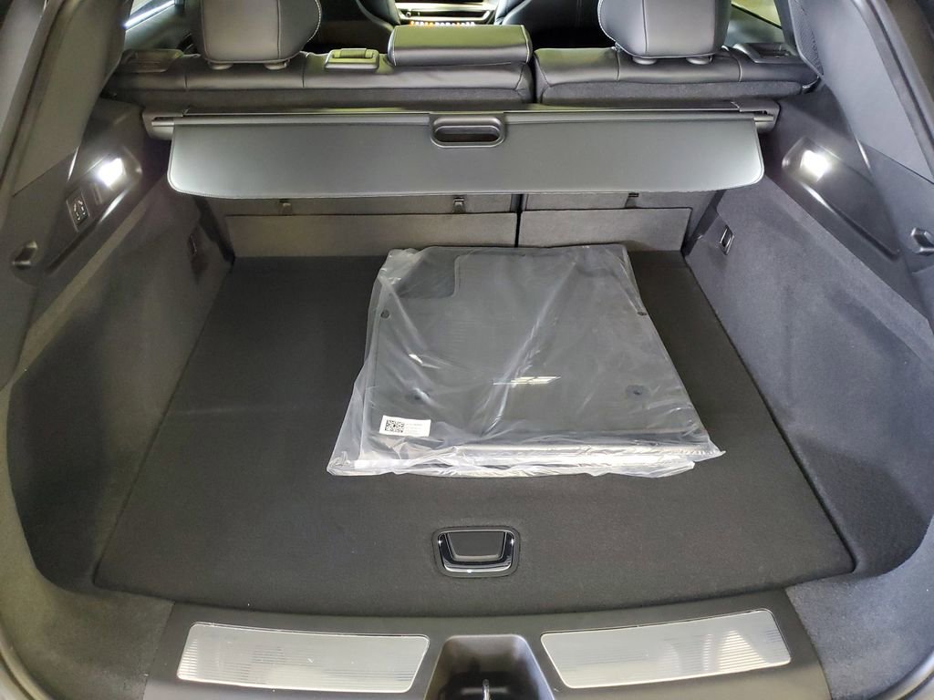 New 2026 Cadillac Lyriq V w/ Exterior Carbon Fiber Package image 7