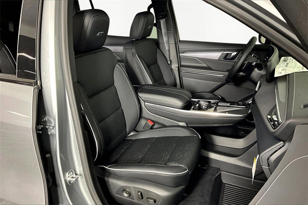 New 2026 Buick Enclave Sport Touring w/ Power Package image 12