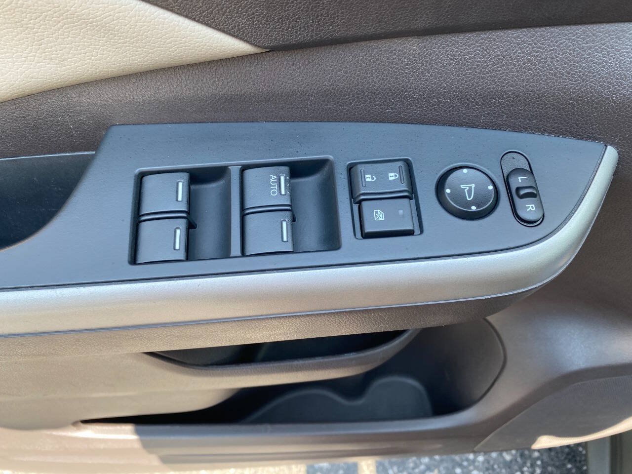 Used 2012 Honda CR-V EX-L image 12