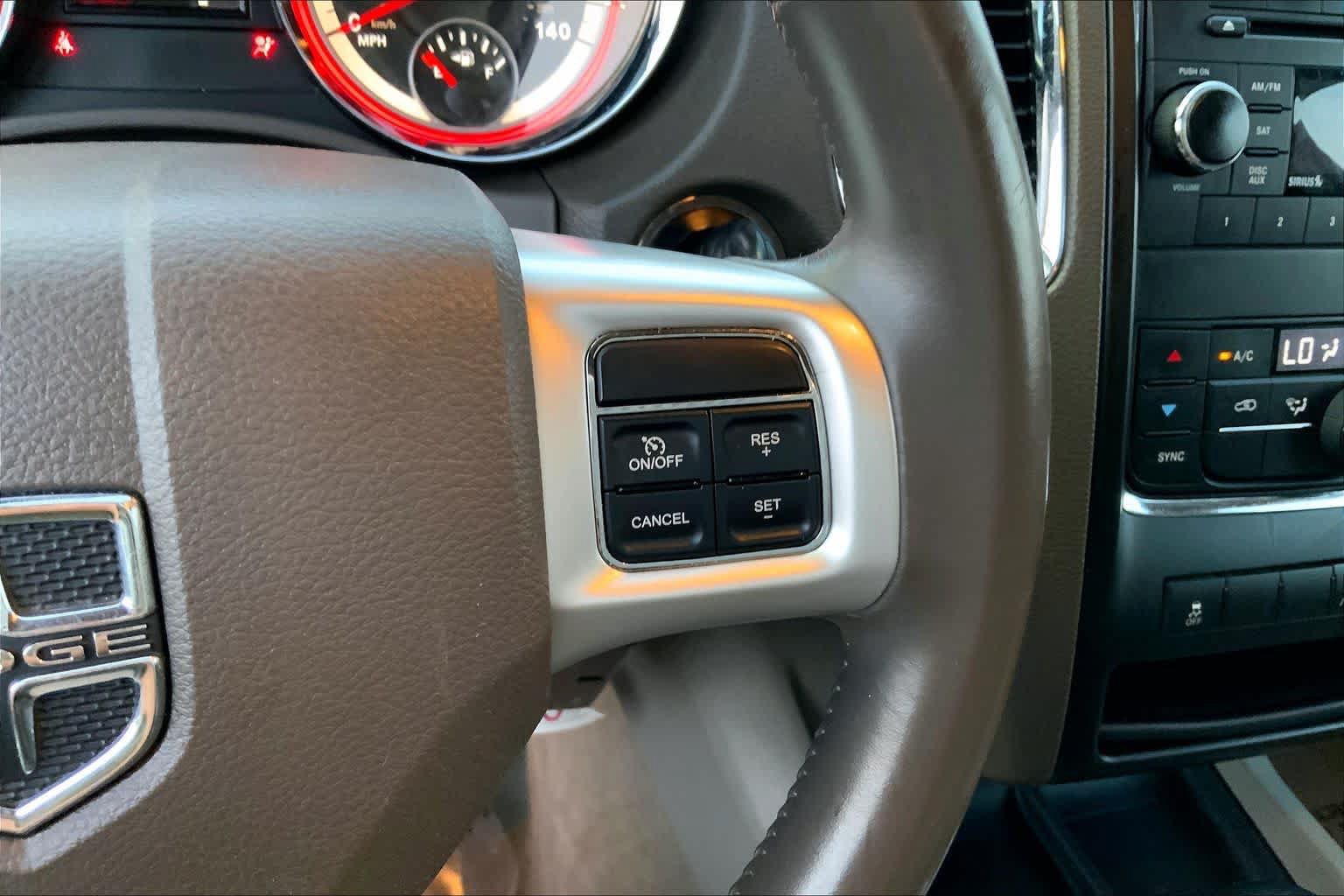 Used 2013 Dodge Durango SXT AWD/4WD image 24
