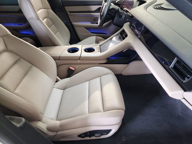 Used 2021 Porsche Taycan RWD image 3