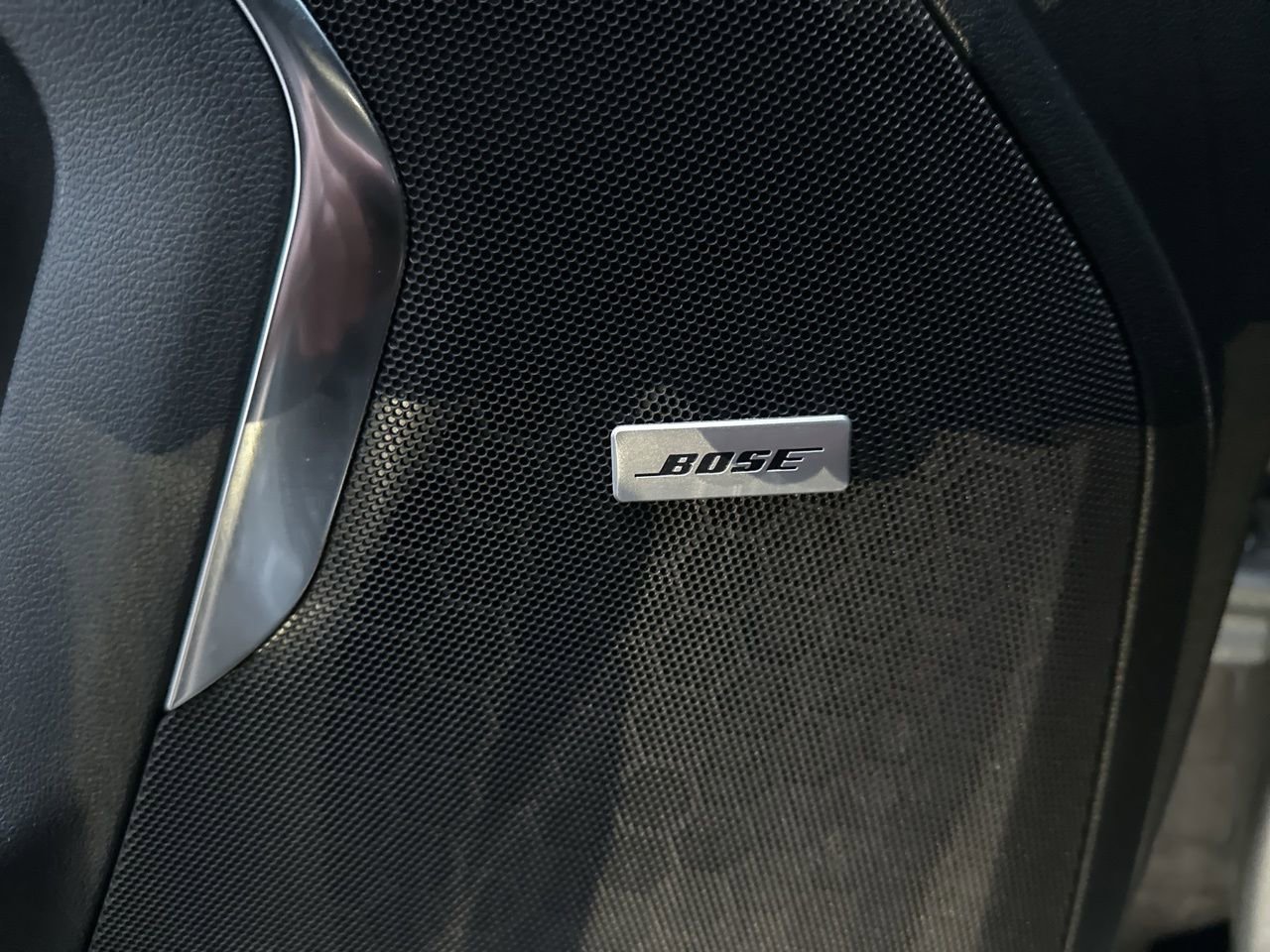 Used 2024 Chevrolet Tahoe Z71 image 12