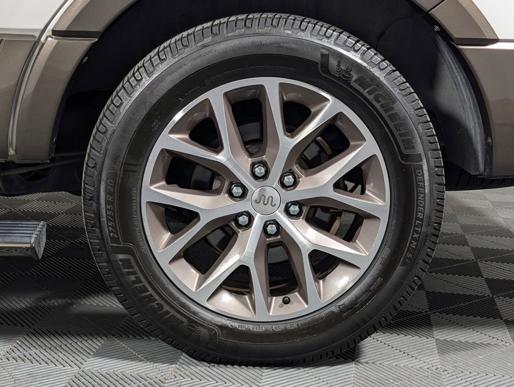 Used 2015 Ford Expedition King Ranch RWD image 26