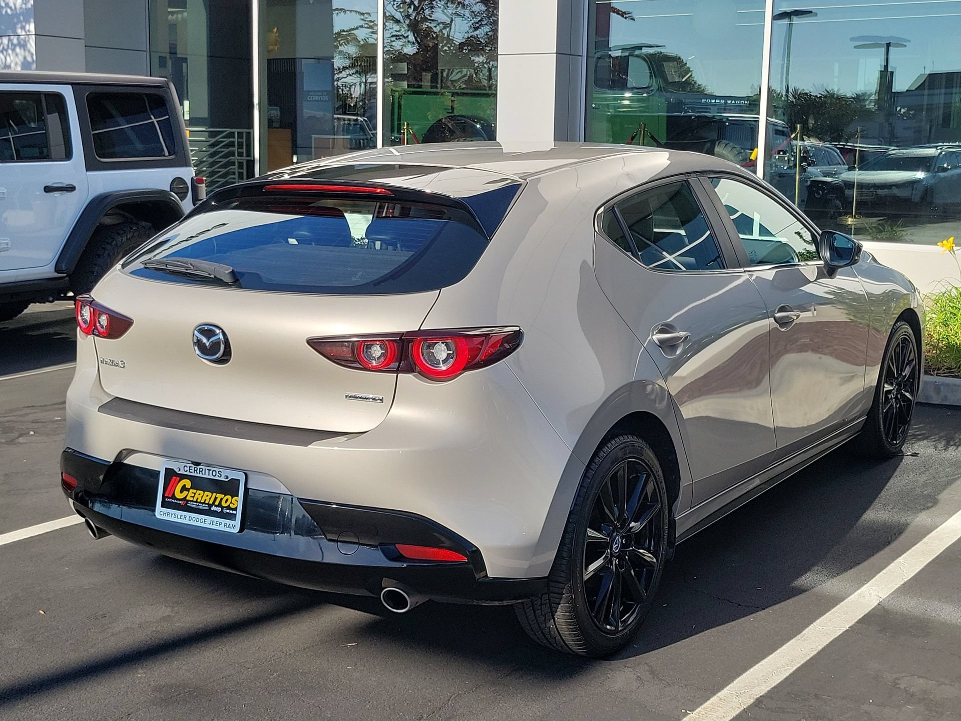 Used 2025 MAZDA MAZDA3 s Sport FWD image 9