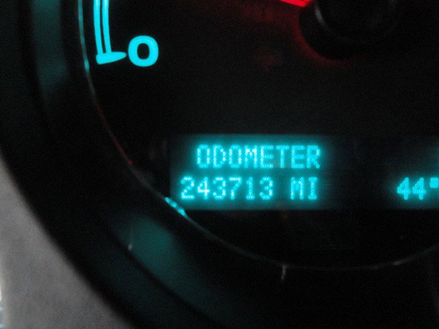 Used 2010 Chevrolet Suburban LTZ image 13