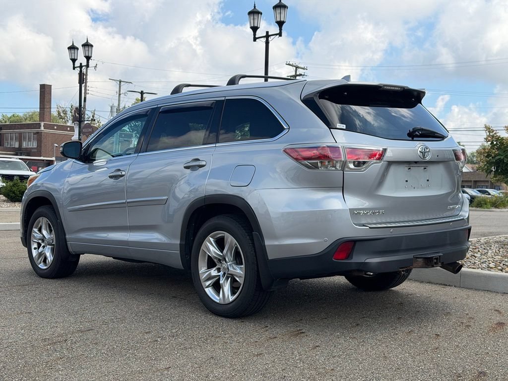 Used 2015 Toyota Highlander Limited AWD/4WD image 18