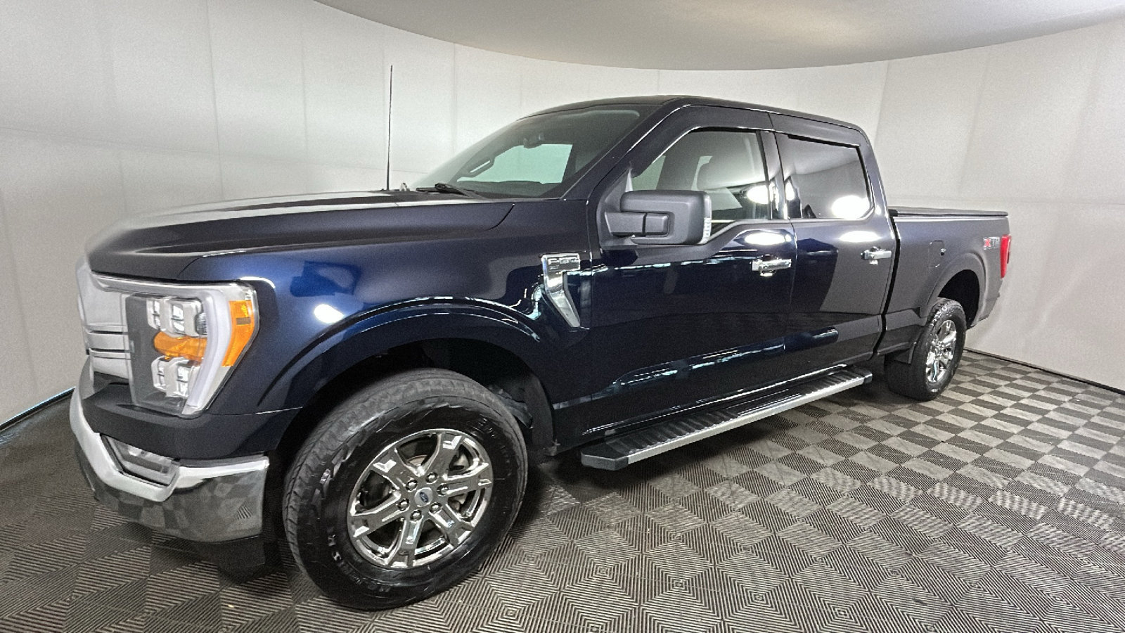 Used 2023 Ford F150 XLT w/ Equipment Group 302A High AWD/4WD image 7