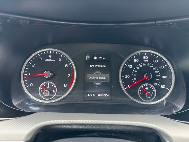 Used 2022 Kia K5 LX image 12