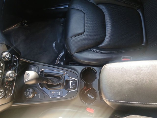 Used 2019 Jeep Cherokee Limited image 21