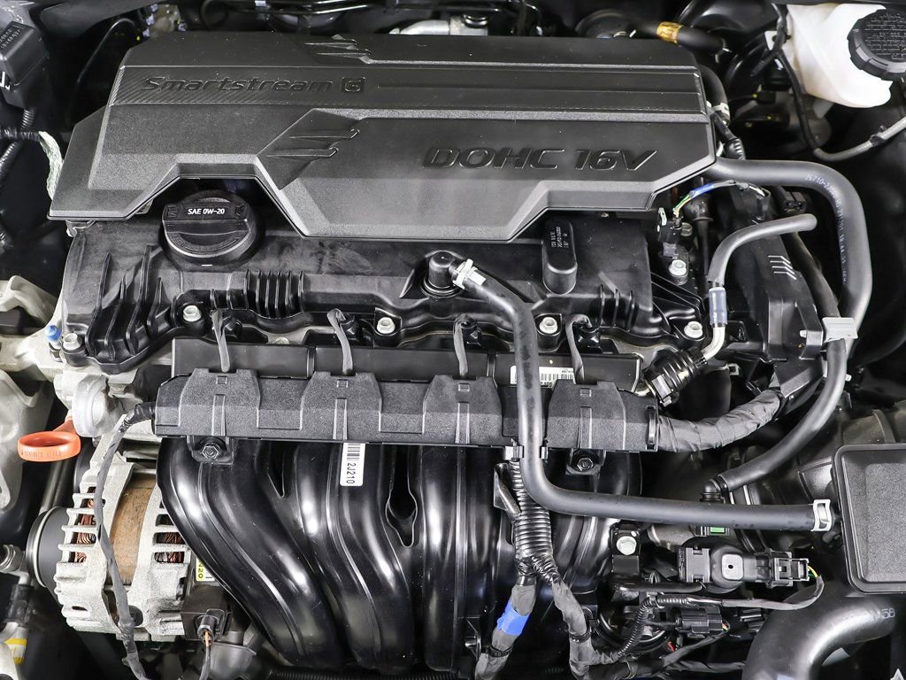 Certified 2024 Hyundai Elantra SEL image 16