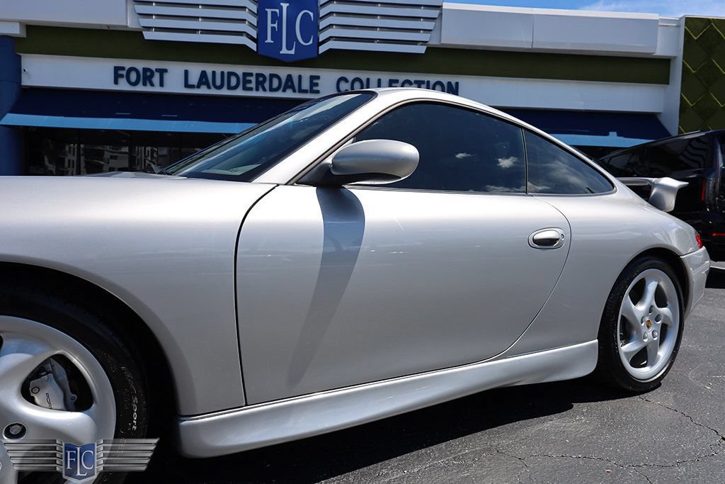 Used 2000 Porsche 911 Carrera 4 AWD/4WD image 9