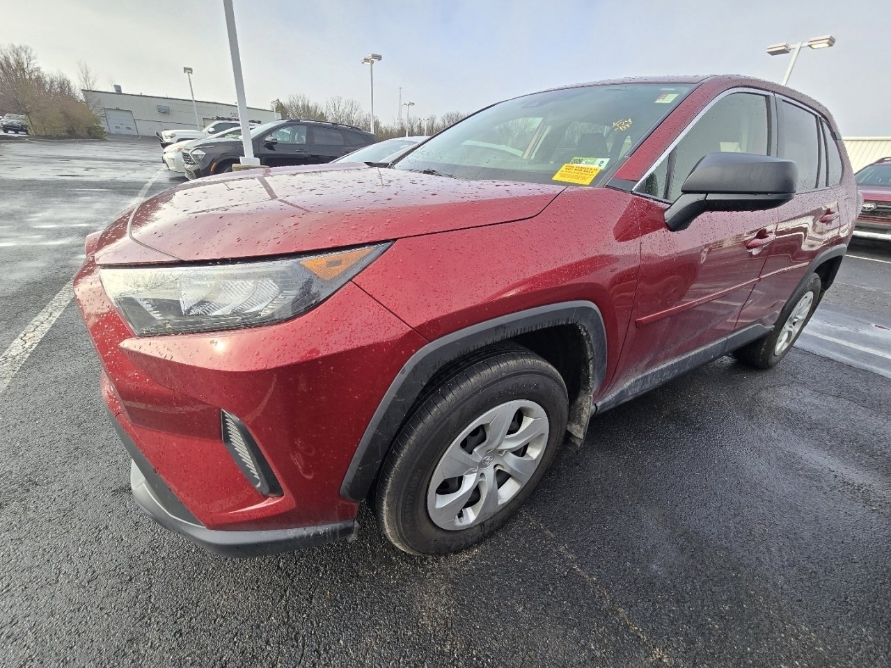 Used 2022 Toyota RAV4 LE image 4
