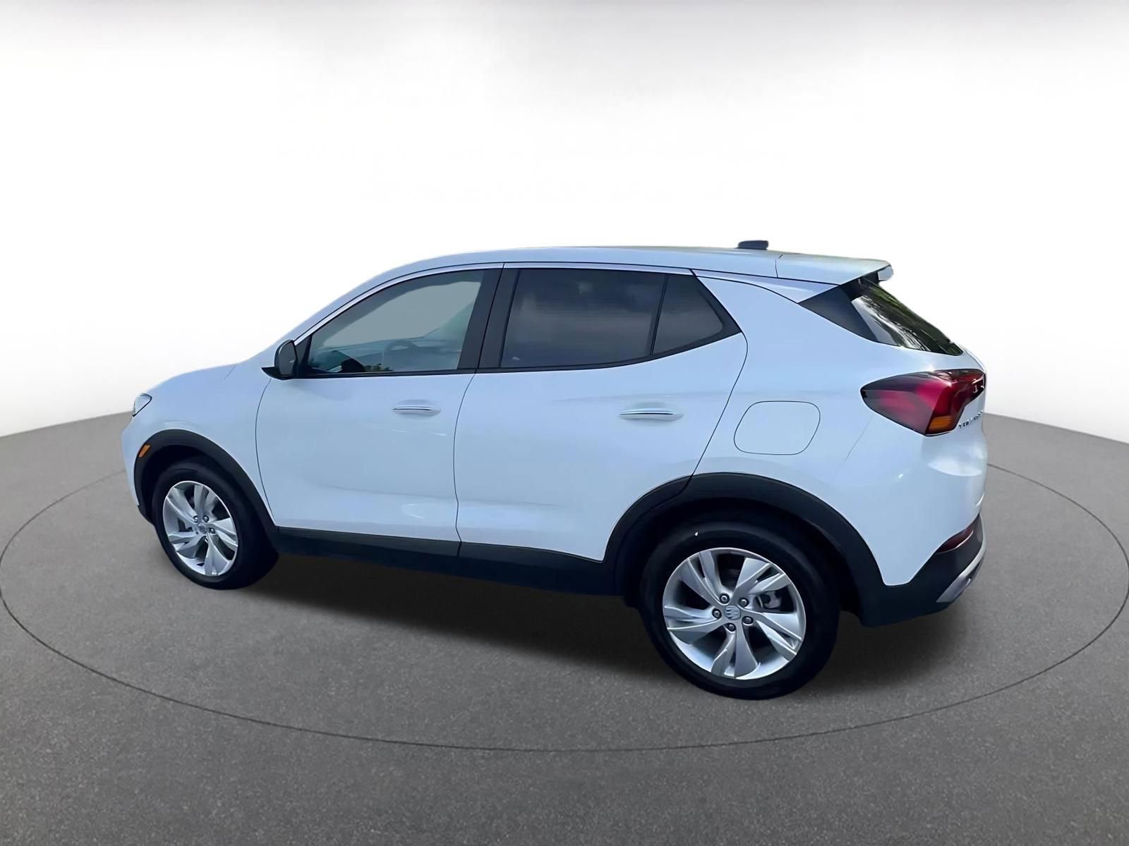 Used 2025 Buick Encore GX Preferred image 10