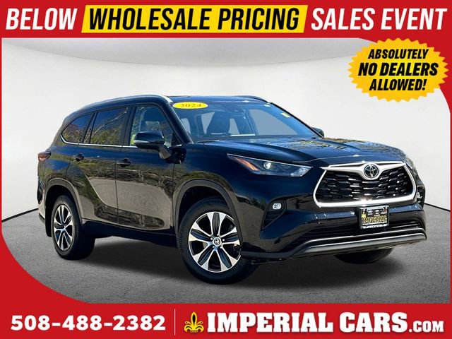 Used 2024 Toyota Highlander XLE