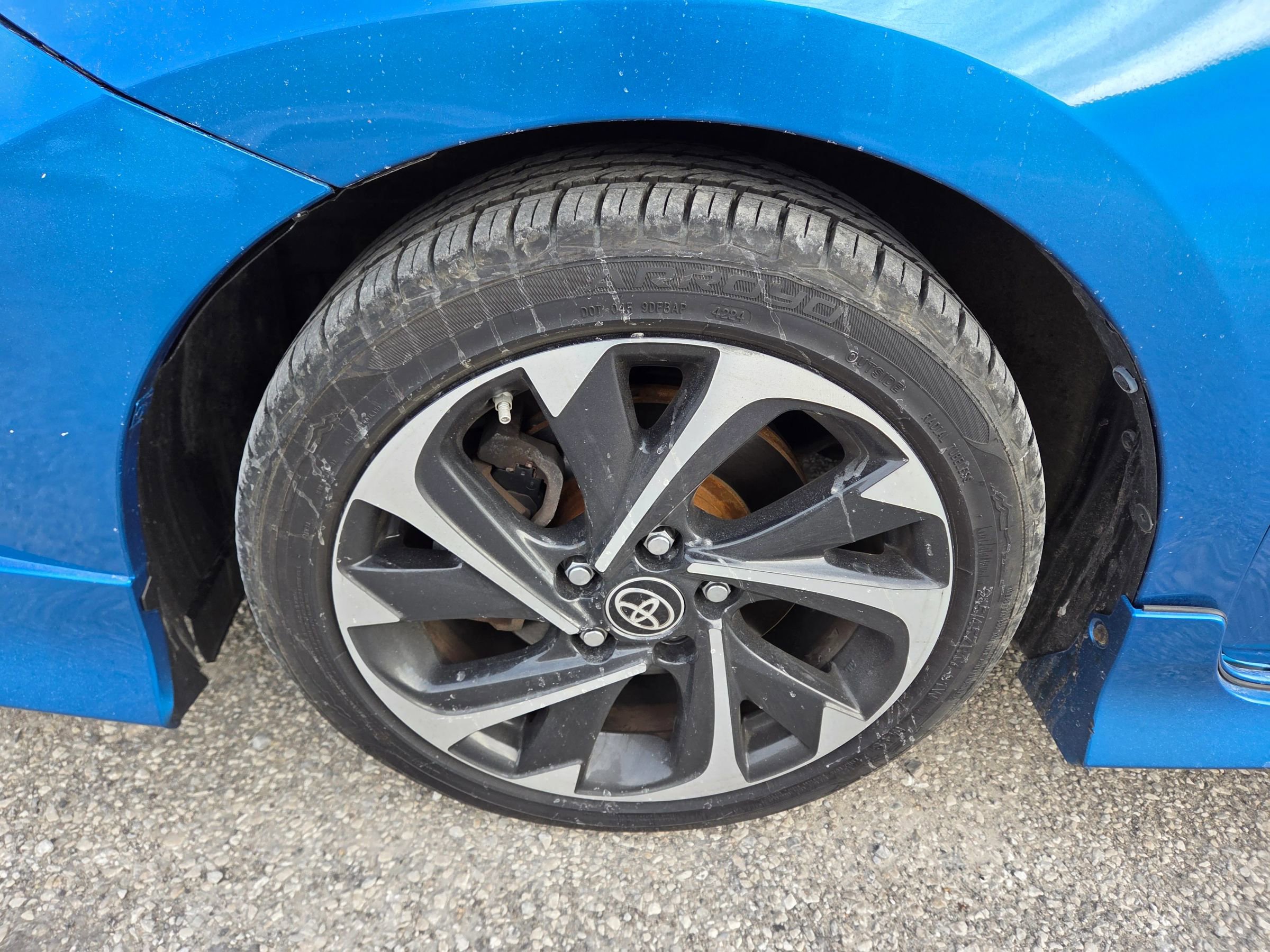 Used 2017 Toyota Corolla iM w/ Carpet Mat Package image 12