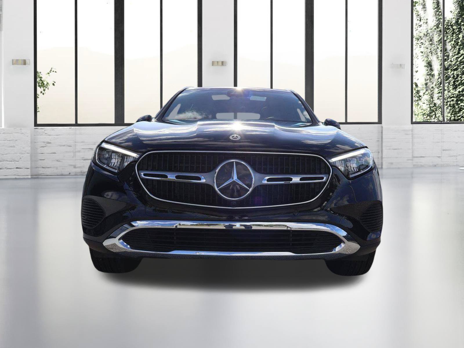 Used 2025 Mercedes-Benz GLC 300 image 8