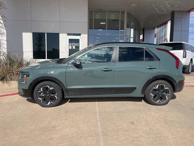 Used 2023 Kia Niro Wind image 2