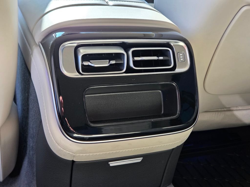 Used 2025 Mercedes-Benz S 580e 4MATIC Sedan image 36